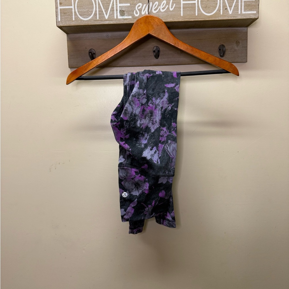 Lululemon Purple Black Floral Patterned Leggings
